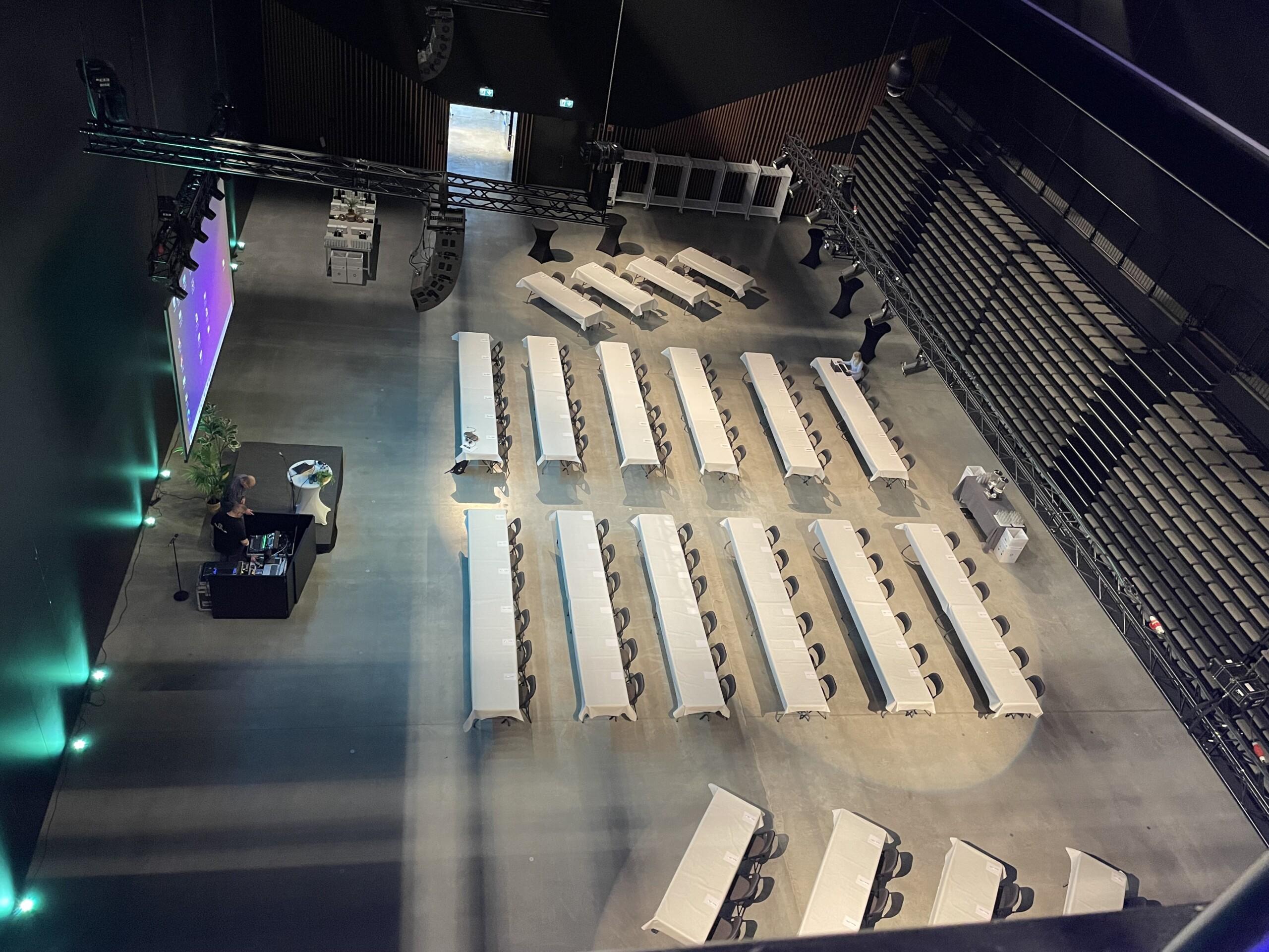 seminaari tapahtumatila Stage Kotkan Satama Areena