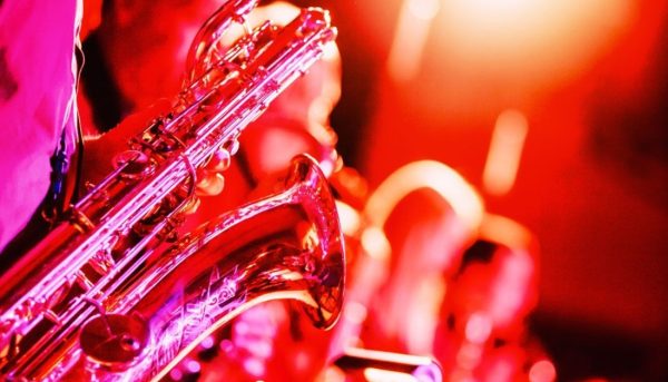 Helsingin Poliisisoittokunta Police Plays Sting